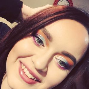 Meet your Posher, Kendra